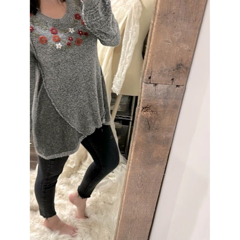 Knox Rose Whimsical Embroidered Floral Sweater Tunic Balloon Sleeves Small - Picture 2 of 7